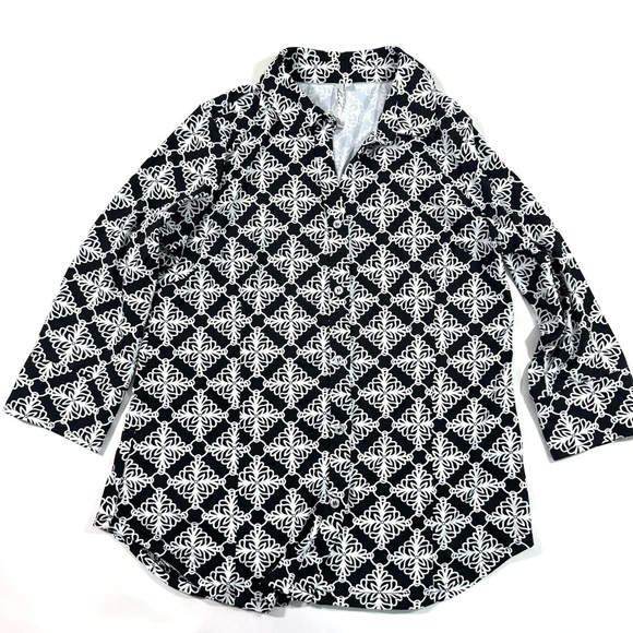 Lulu B Button Front Shirt Nylon Size Medium Black White - Picture 1 of 6